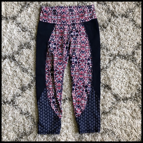 Athleta Pants - Athleta Medium TALL Capri Leggings Blue Red Floral